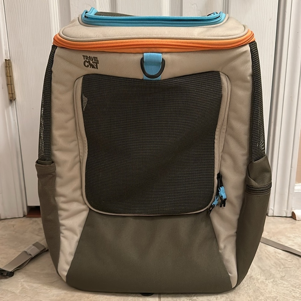 Travel Cat - Convertible Cat Backpack - Like New